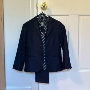 Zara Suit (tie included).